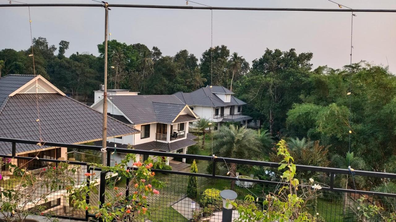 River Terrace Resort&Spa Kochi Buitenkant foto