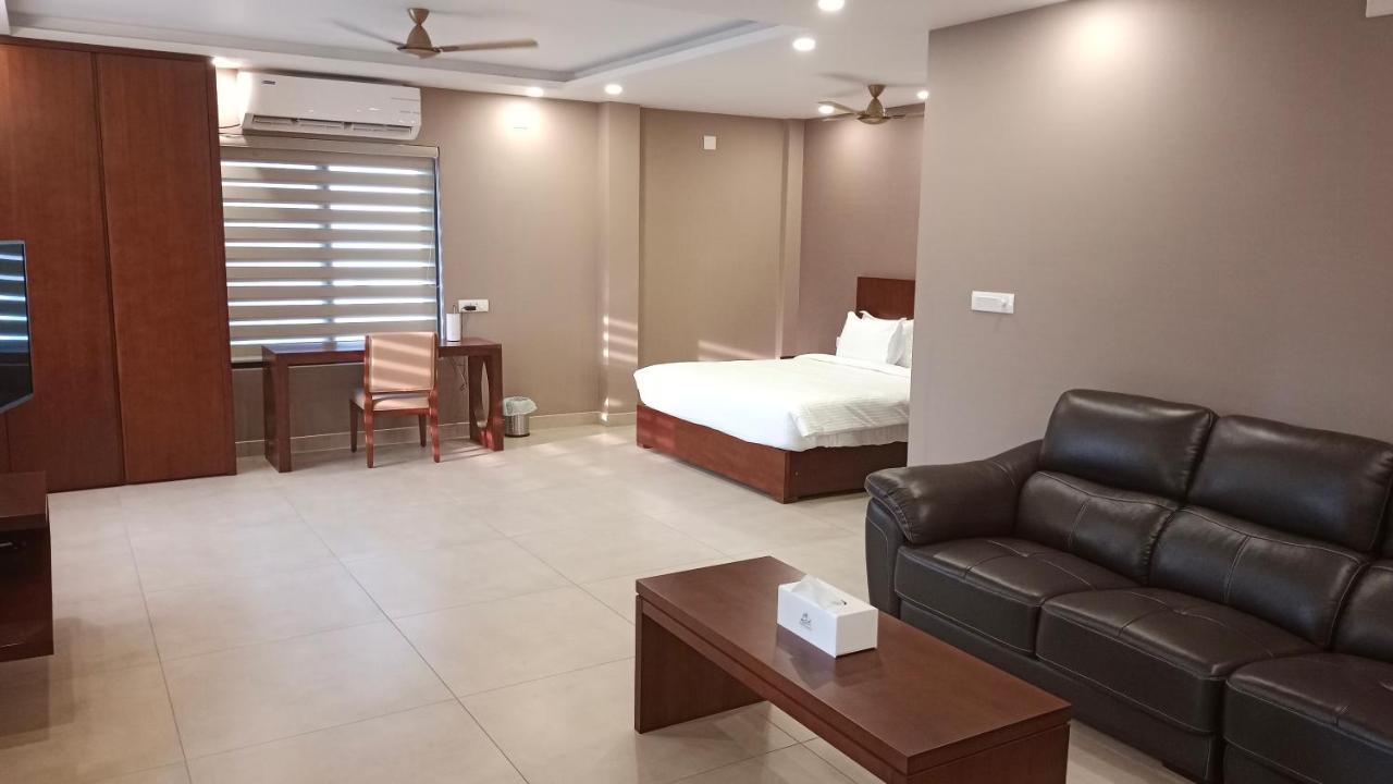 River Terrace Resort&Spa Kochi Buitenkant foto